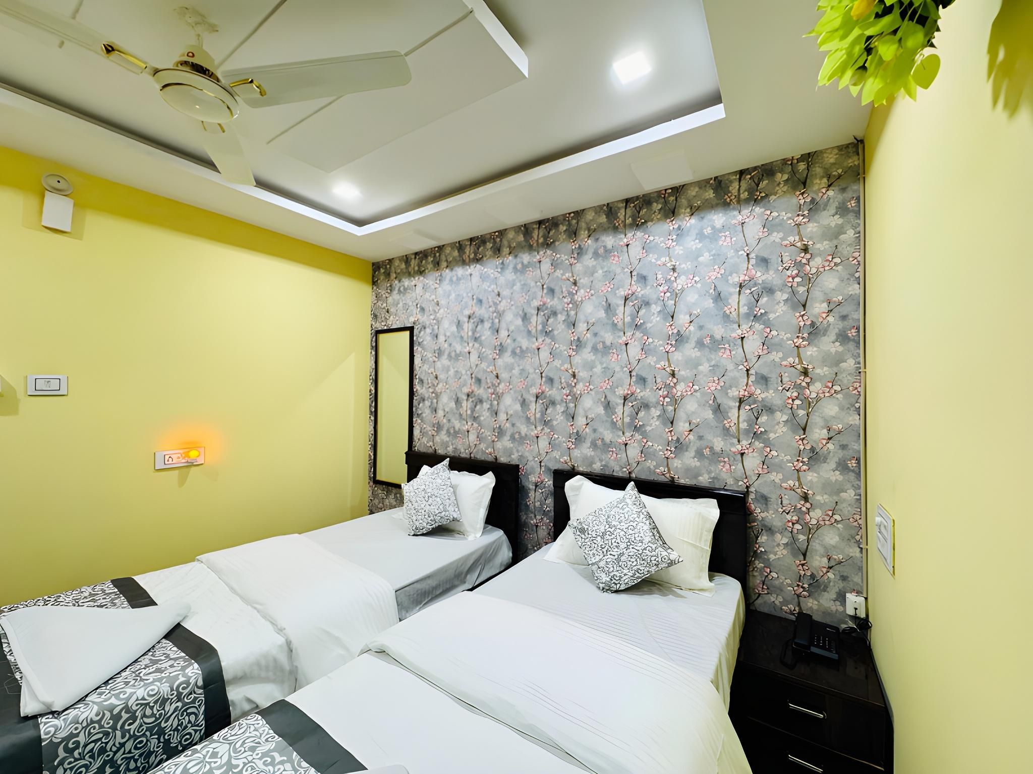 Deluxe Non- Air Conditioning Room