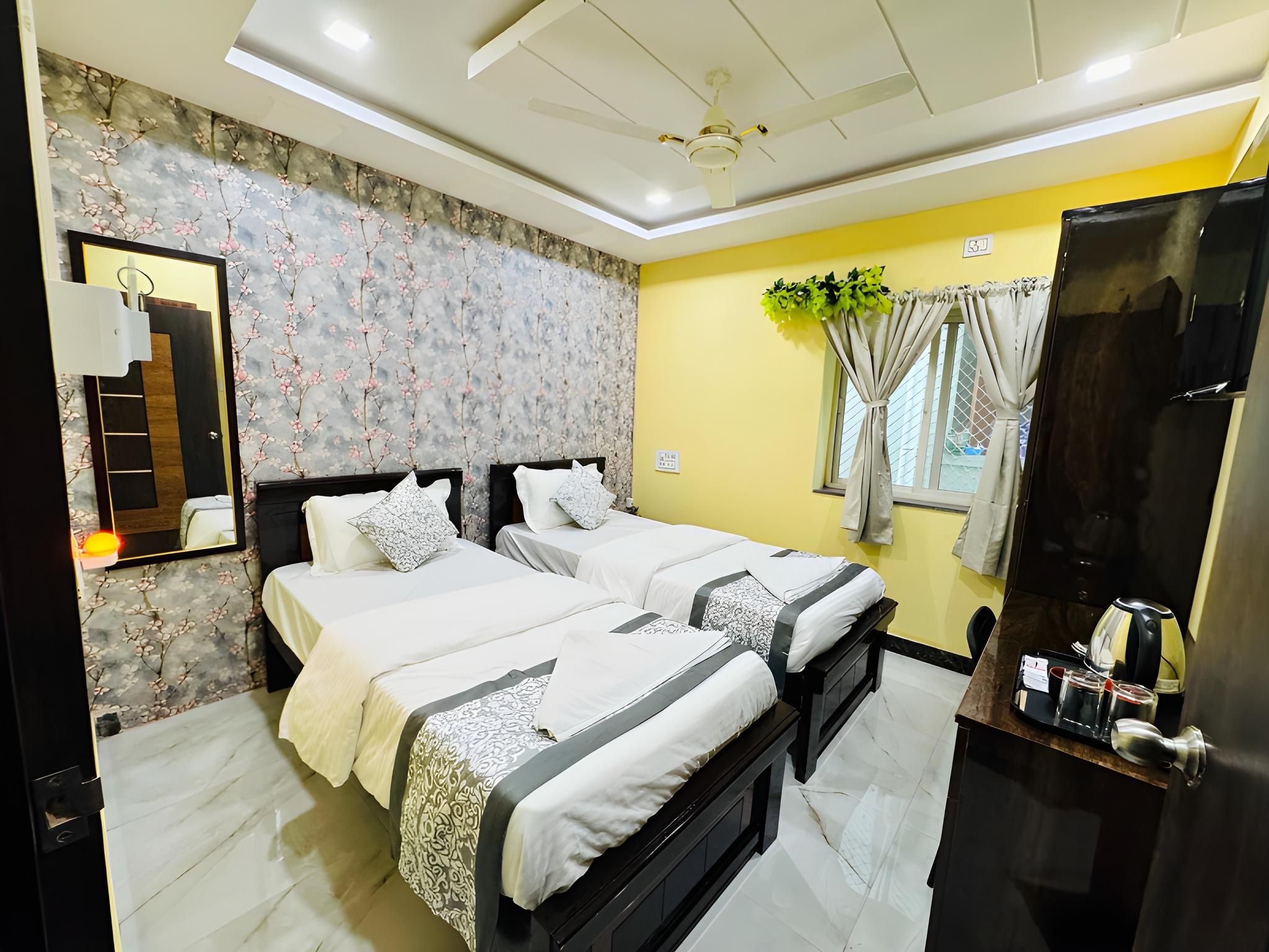 Deluxe Non- Air Conditioning Room