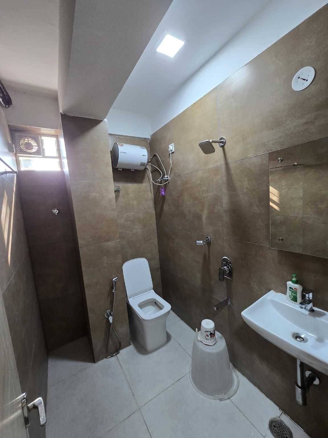 The Balcony Suites I Gachibowli Deluxe Twin 3