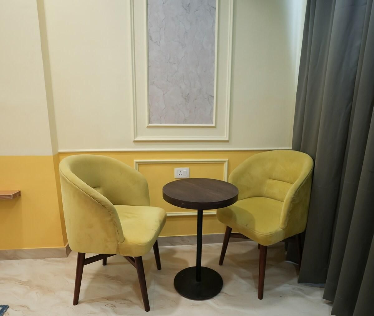 Tonk Phatak Apartments