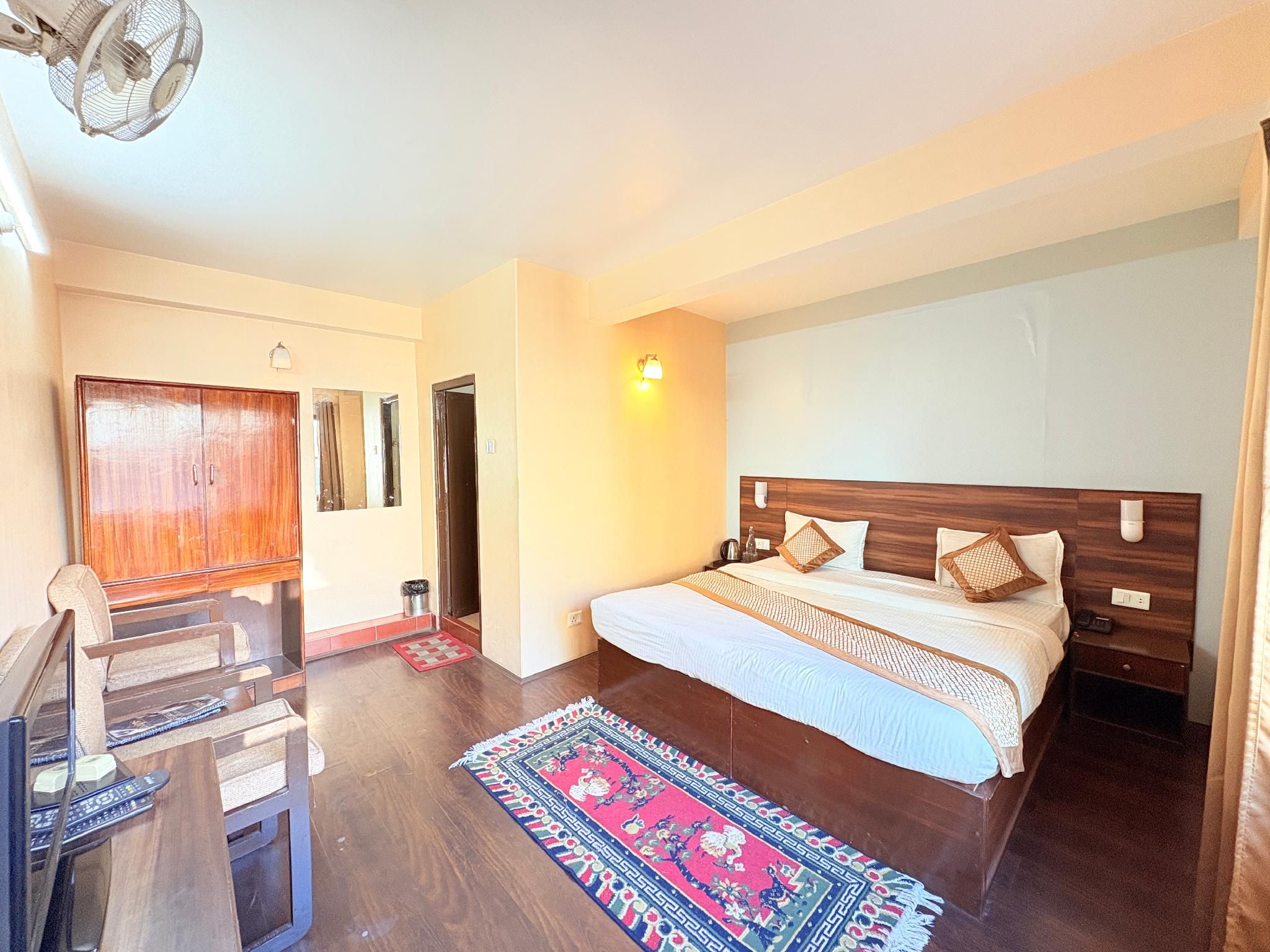 Classic Deluxe Double Room