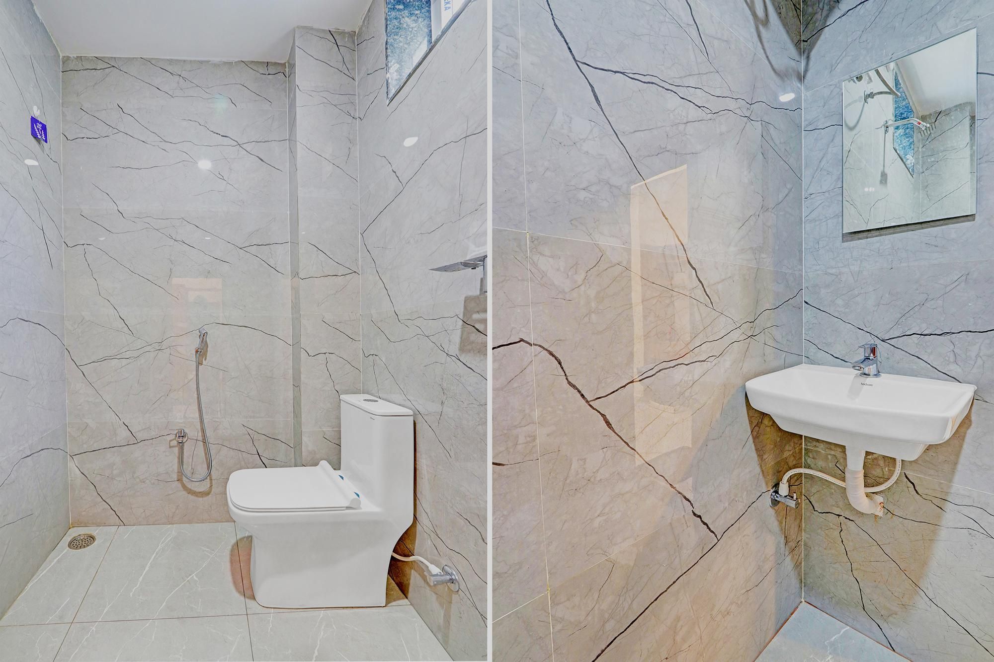 FabHotel Arjun Residency - Nr Kazipet Junction Suite Room 3