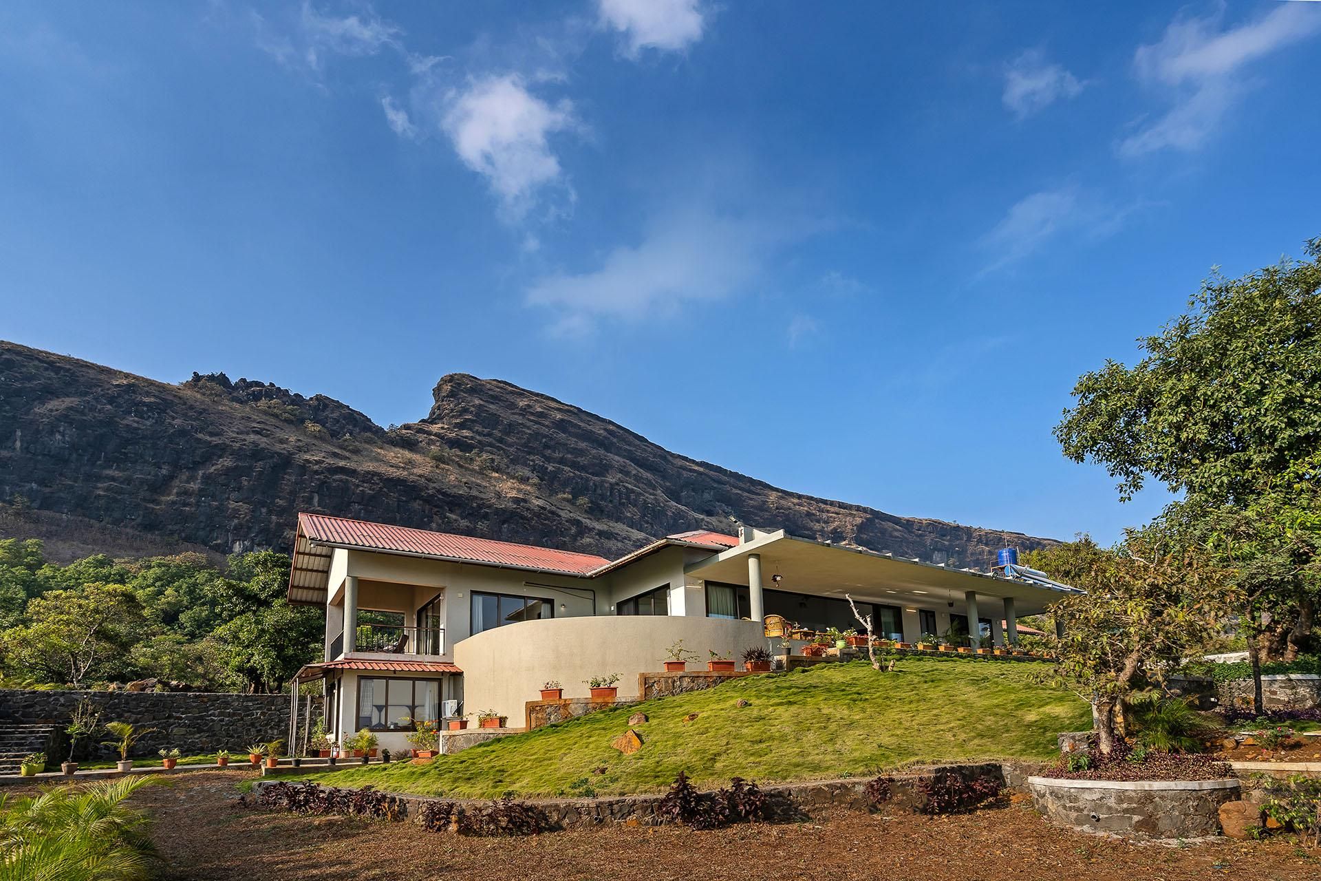 LohonoStays Villa Alborz