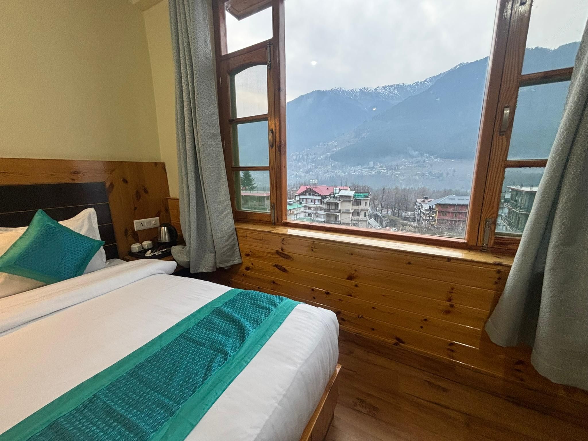 The Rohtang Chalet
