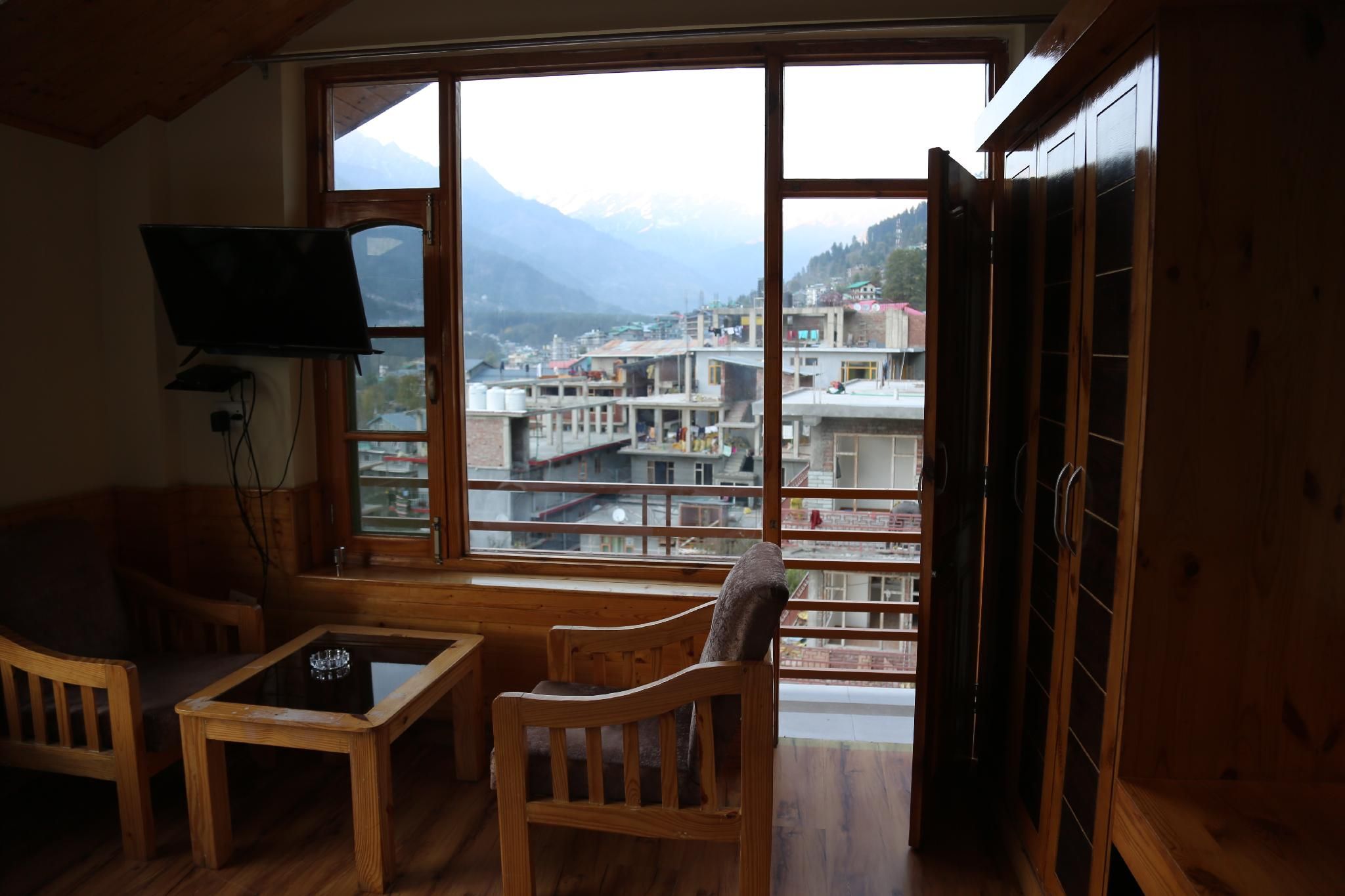 The Rohtang Chalet