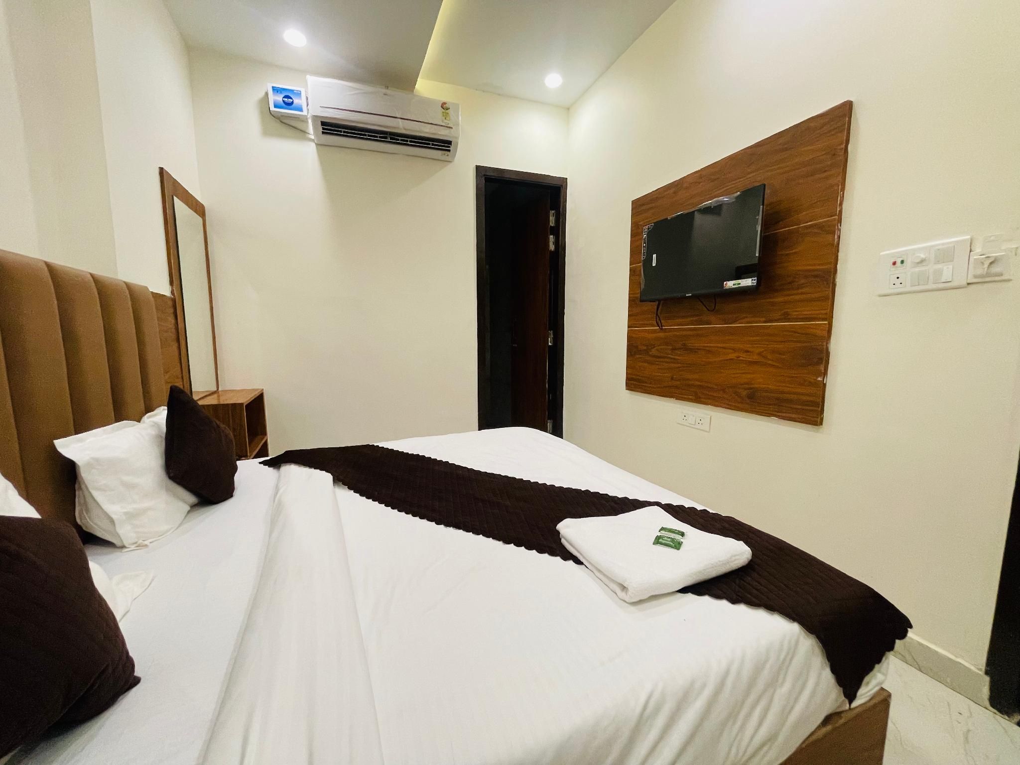 Hotel Shaurya Inn Double Room 2