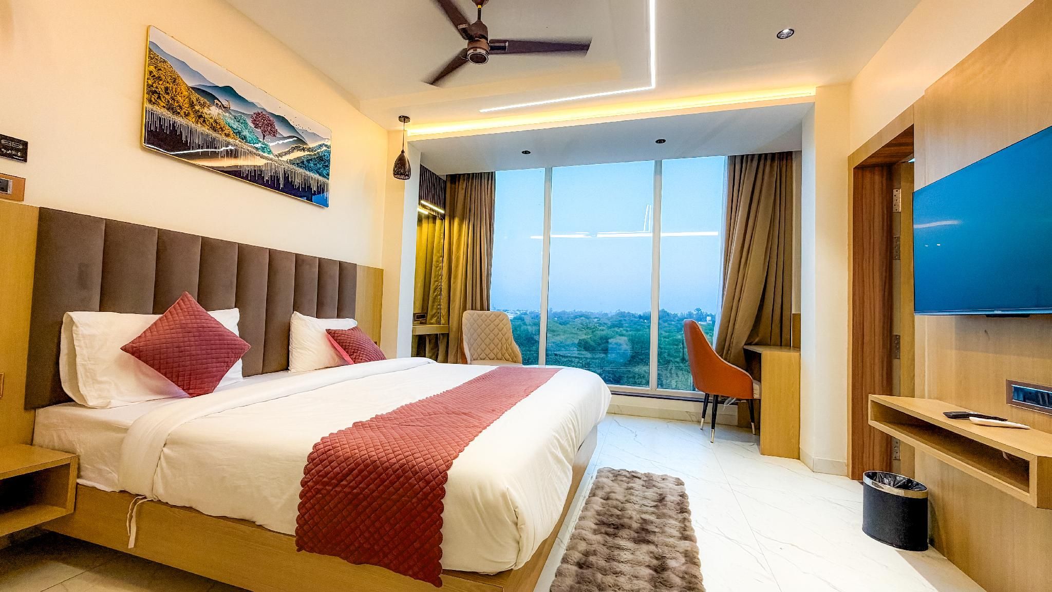 Travinities Hotel Shree Ji Palace Premium Room with Balcony