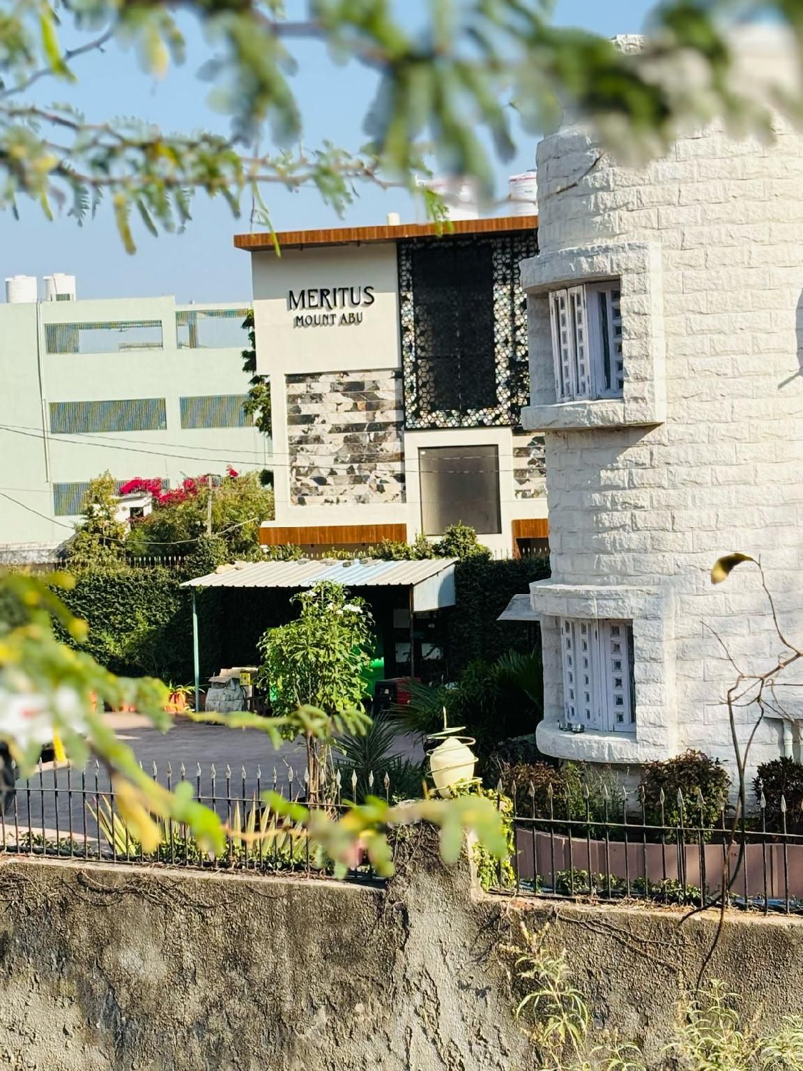 Hotel Meritus Mount Abu