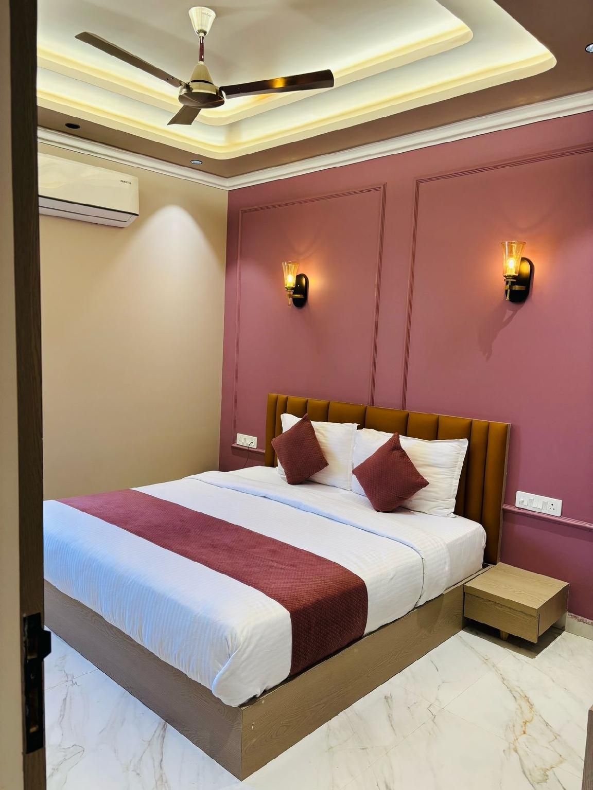 Hotel Meritus Mount Abu Deluxe Double 2