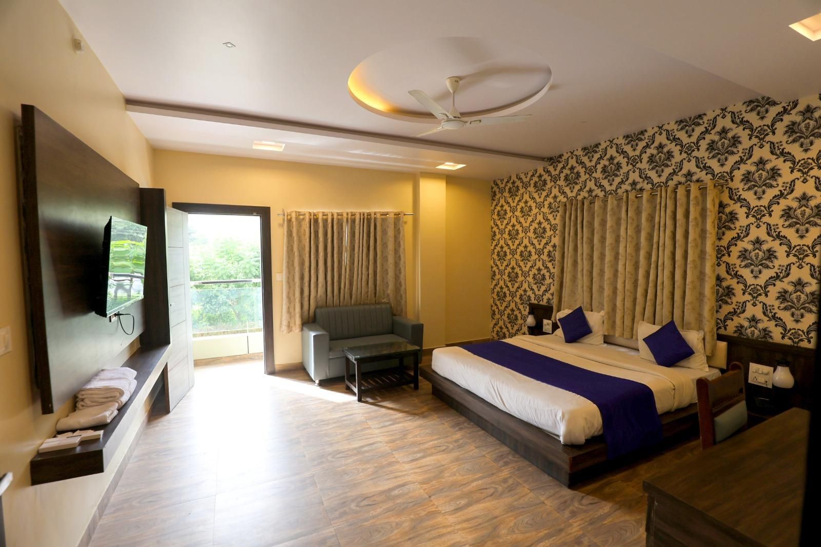 Hotel Veda Resort Super Deluxe Room 2