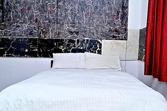 Hotel Kanishka Residency Single Room 5