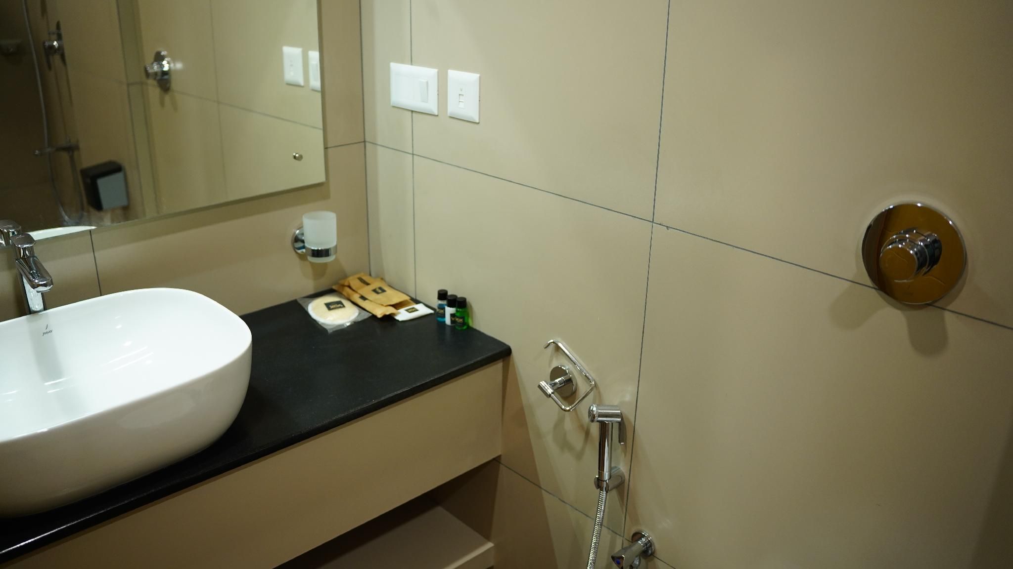 Vox Holiday Studio 3