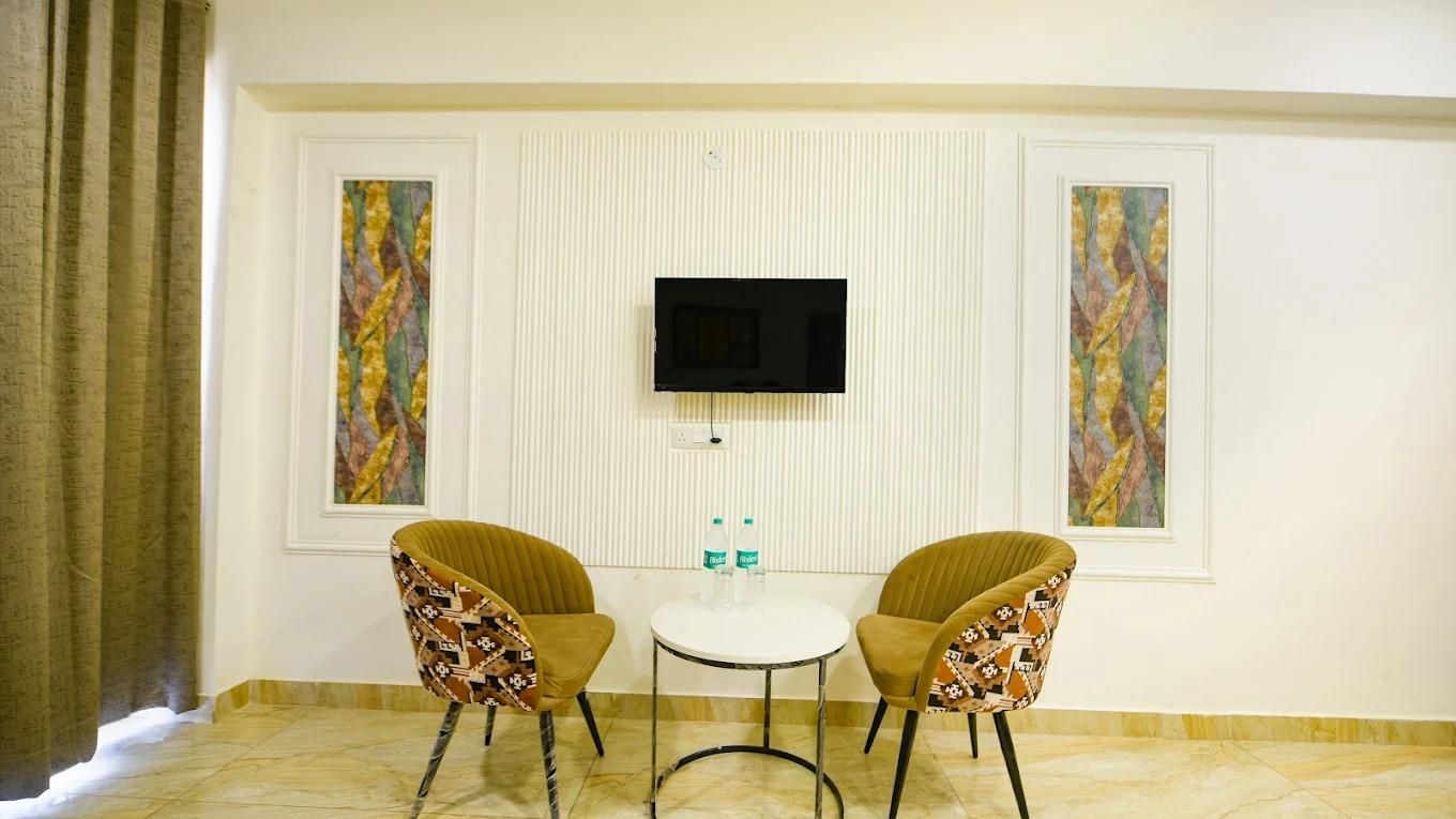 HOTEL GOLDEN PETALS AND BANQUETS