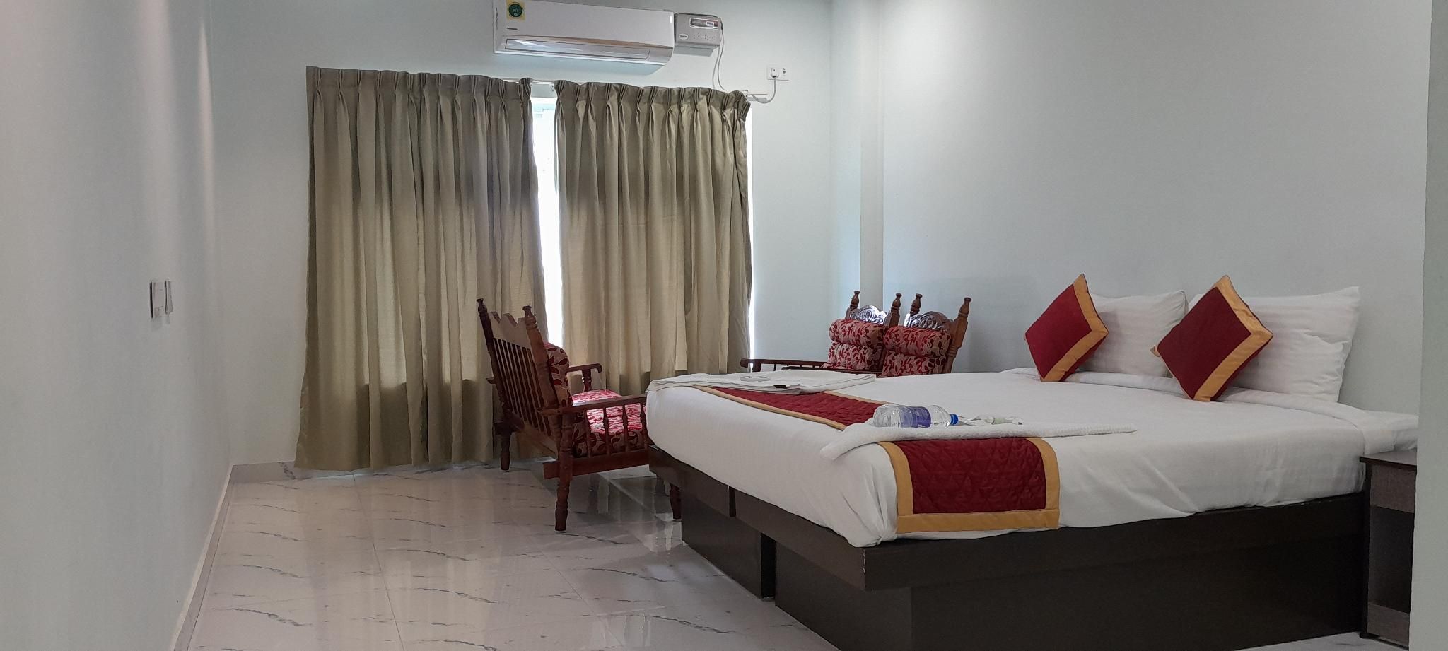 Hotel Rajeswari International Deluxe 2