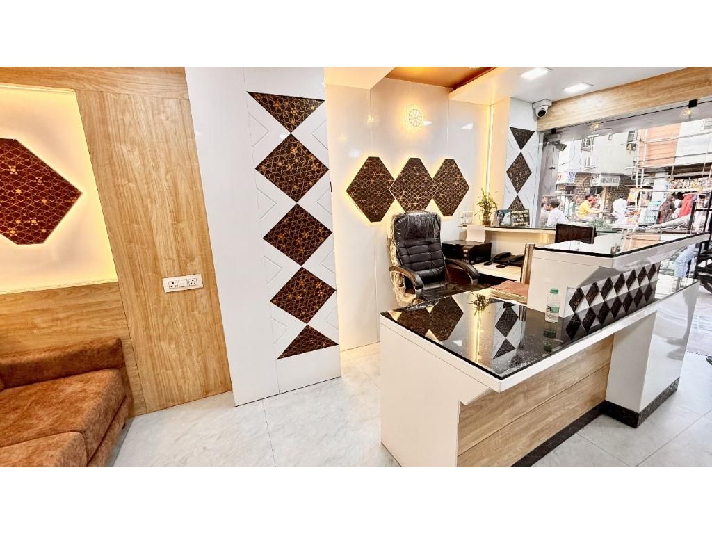 DhamStay Hotel Nikki Palace Ujjain