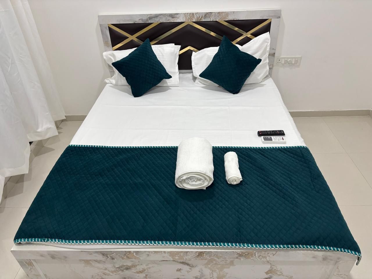 Atithi Home Luxe Kandivali Suite Deluxe