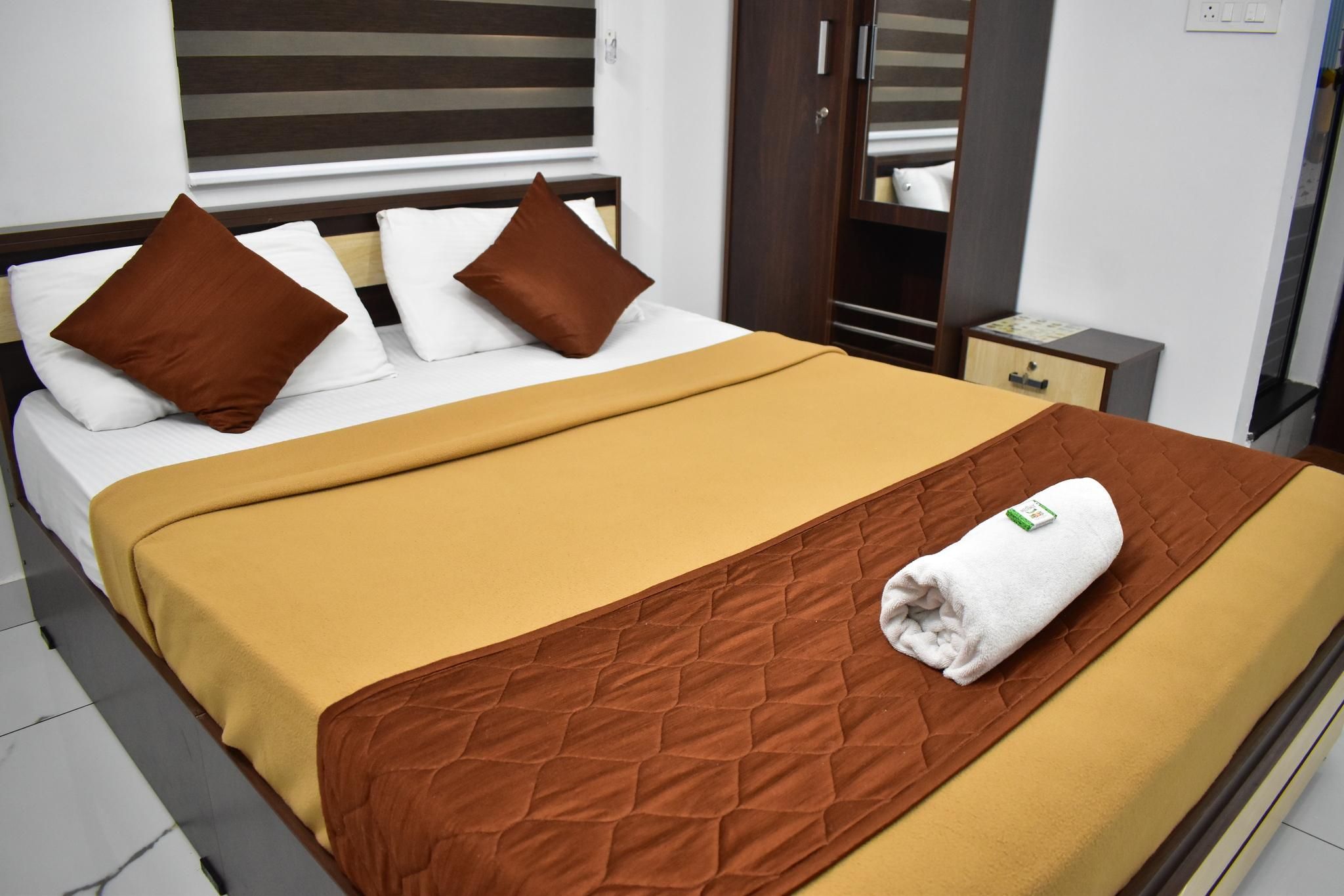 Hotel Gold Suite, Kakkanad Standard Room