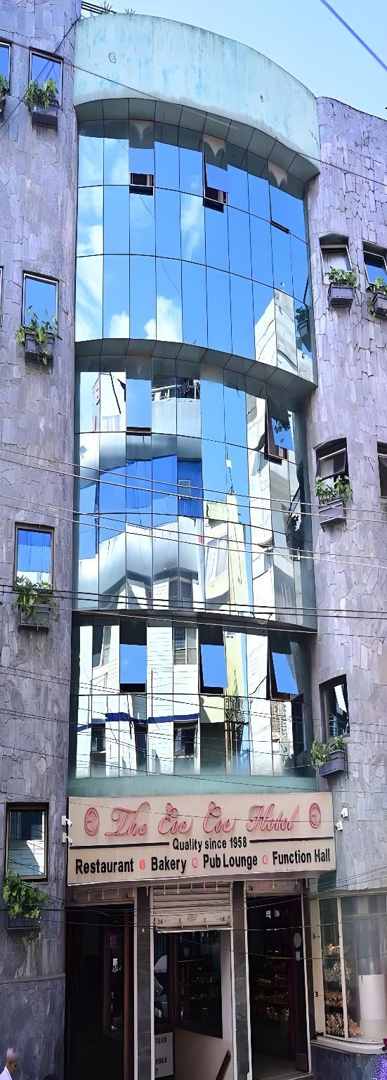 THE EEE CEE HOTEL