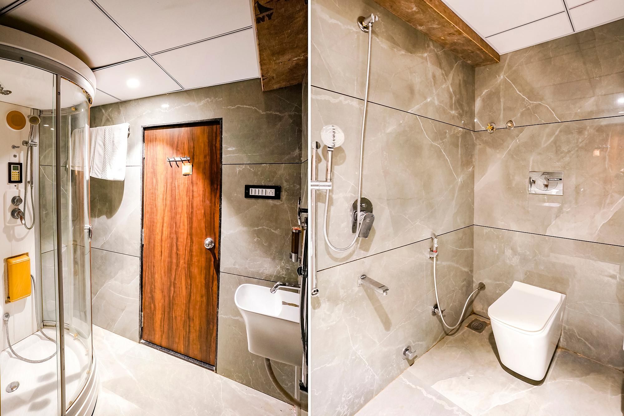 FabHotel Prime Welcome Palace - Nandi Park Society, Piplod Suite Room 3