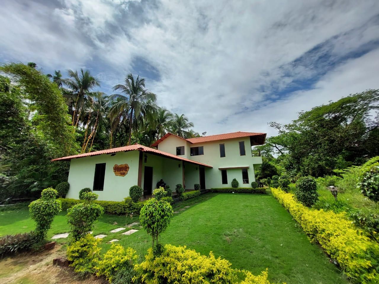 lLIF 2761 CHINTAMANI RESORT