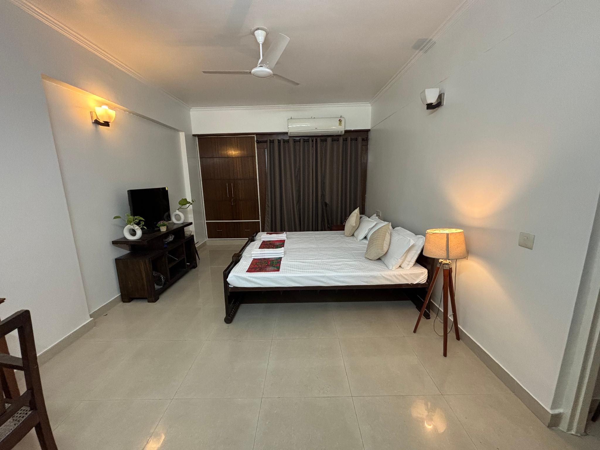 THE GRANG GANGA Single Large Room