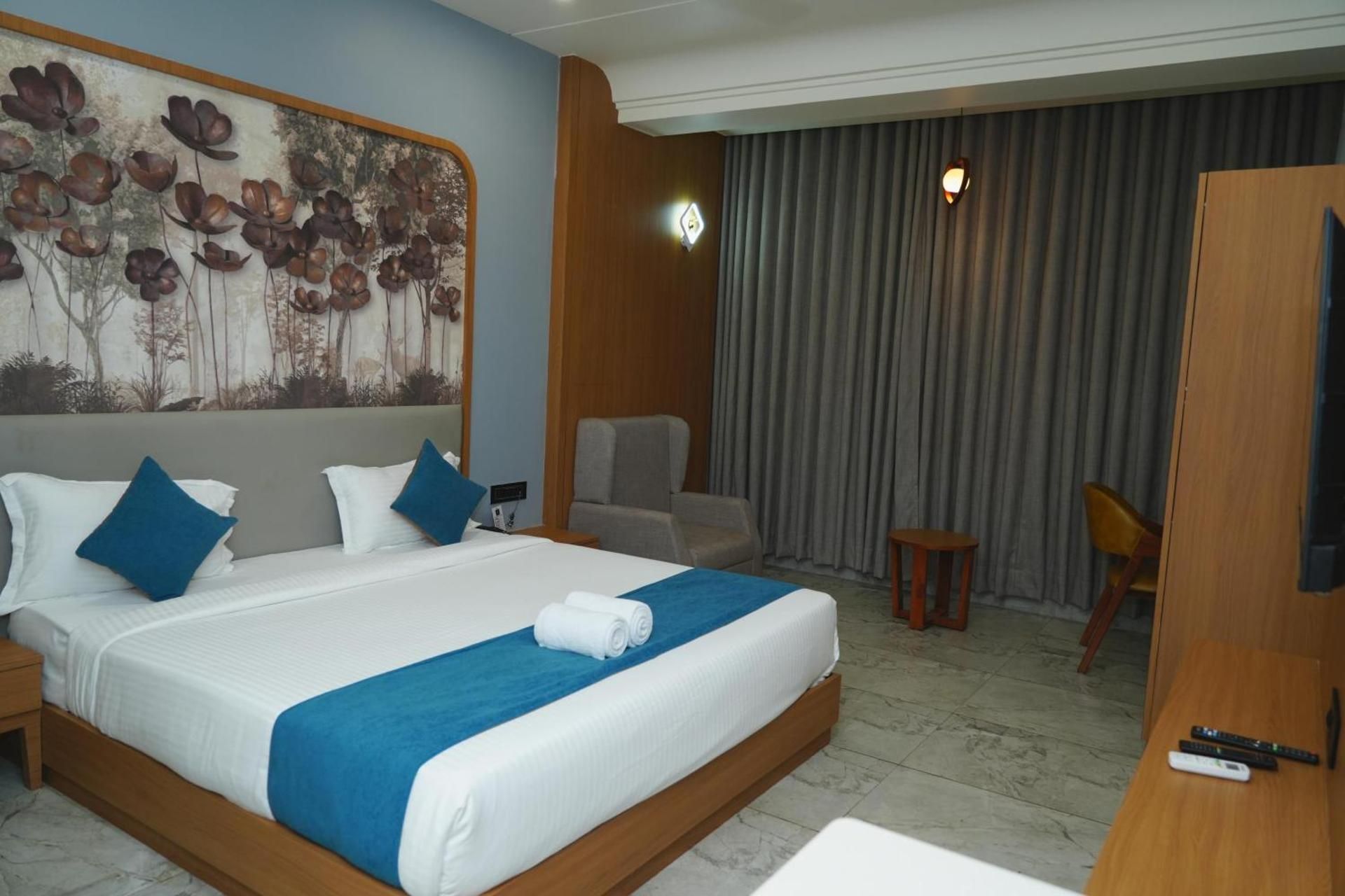 Hotel Leela's Executive 2