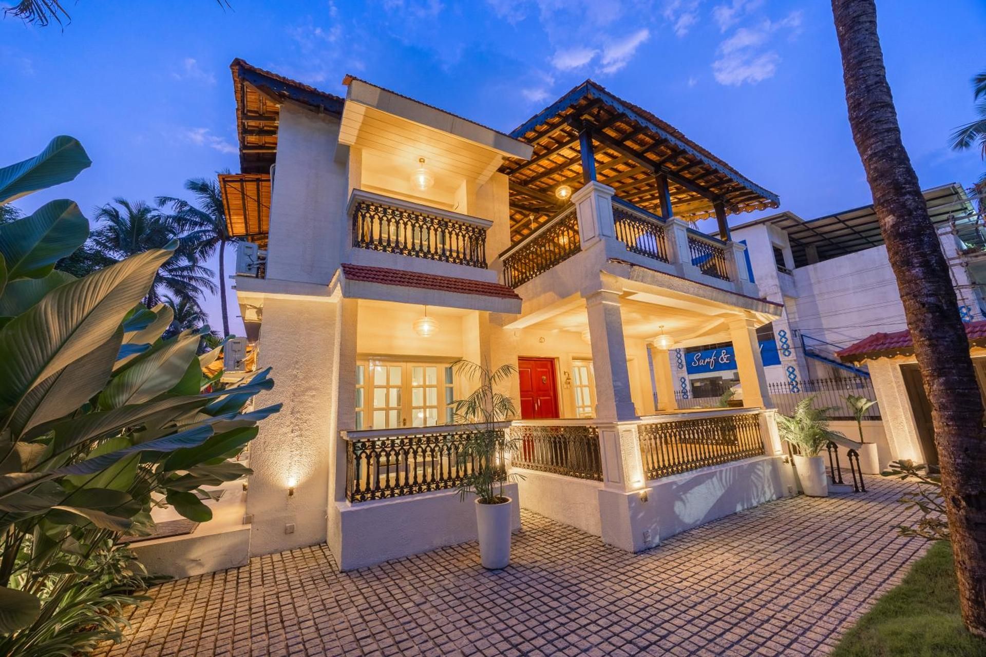 ELIVAAS 4BHK Villa Near Beach-Casa Boa Vida