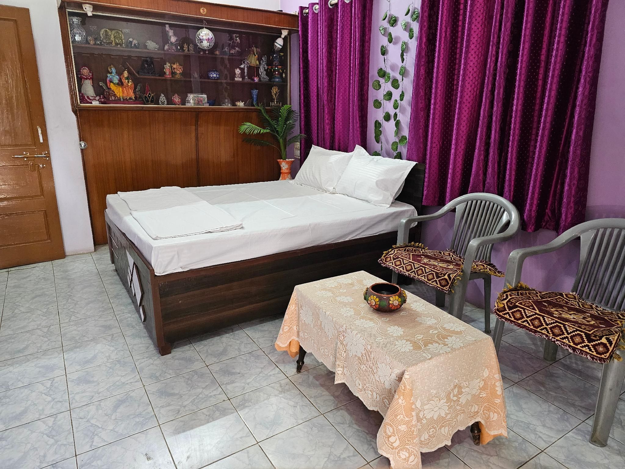 Pavitram Guest House Deluxe Double or Twin