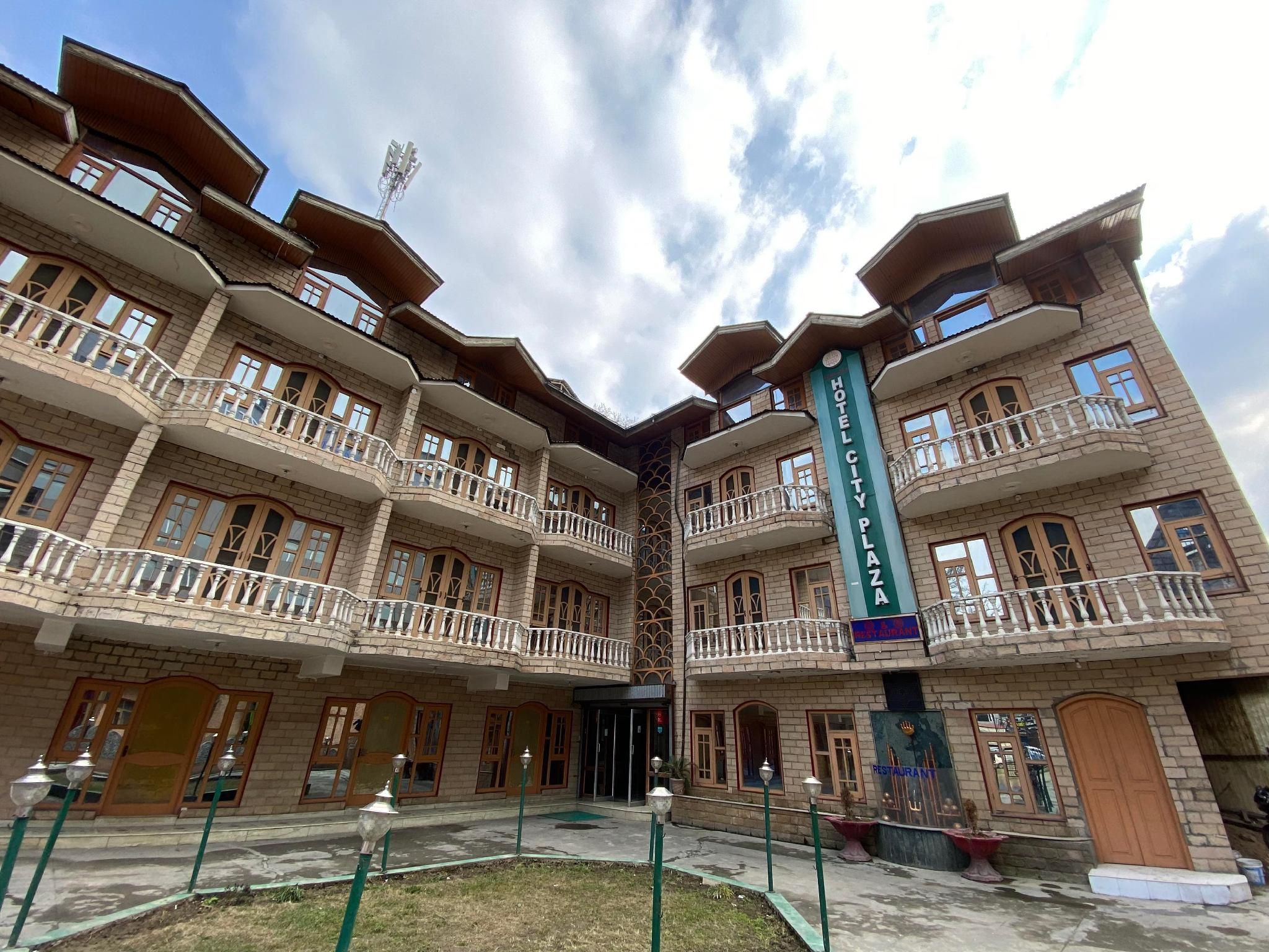 Hotel City Plaza Srinagar Jammu and Kashmir