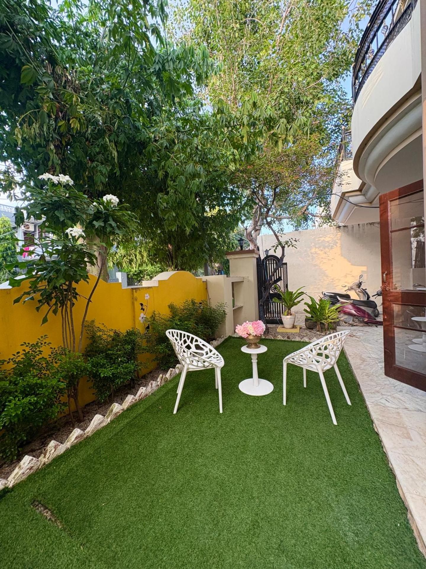 Solana- A 3BHK Escape With Sunlight Lawn