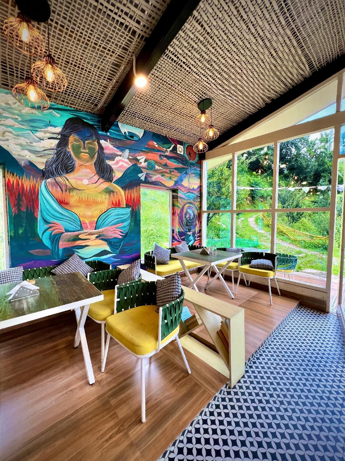 Bar/lounge