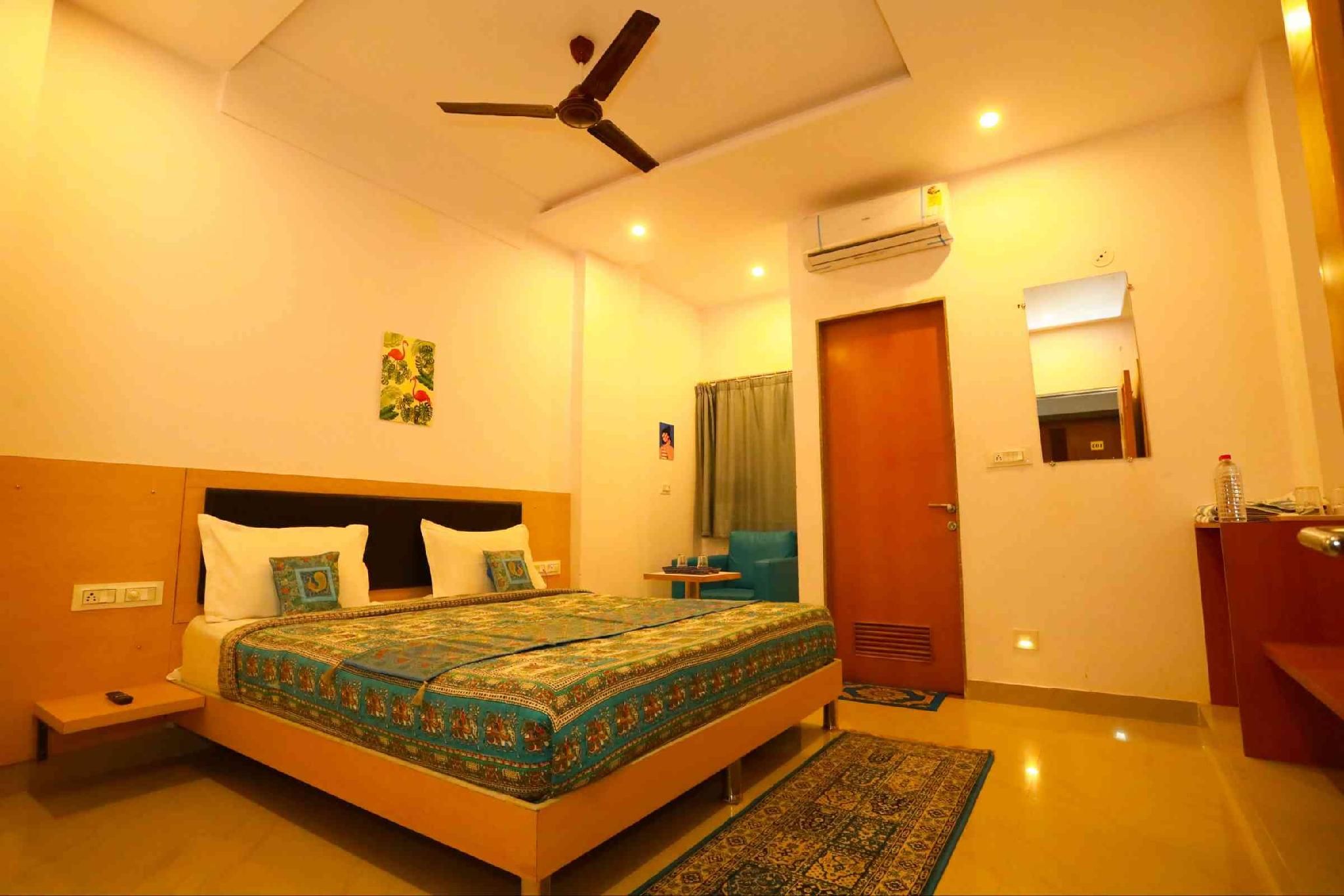 Hotel Hill View By Heritage inn Deluxe Room 3