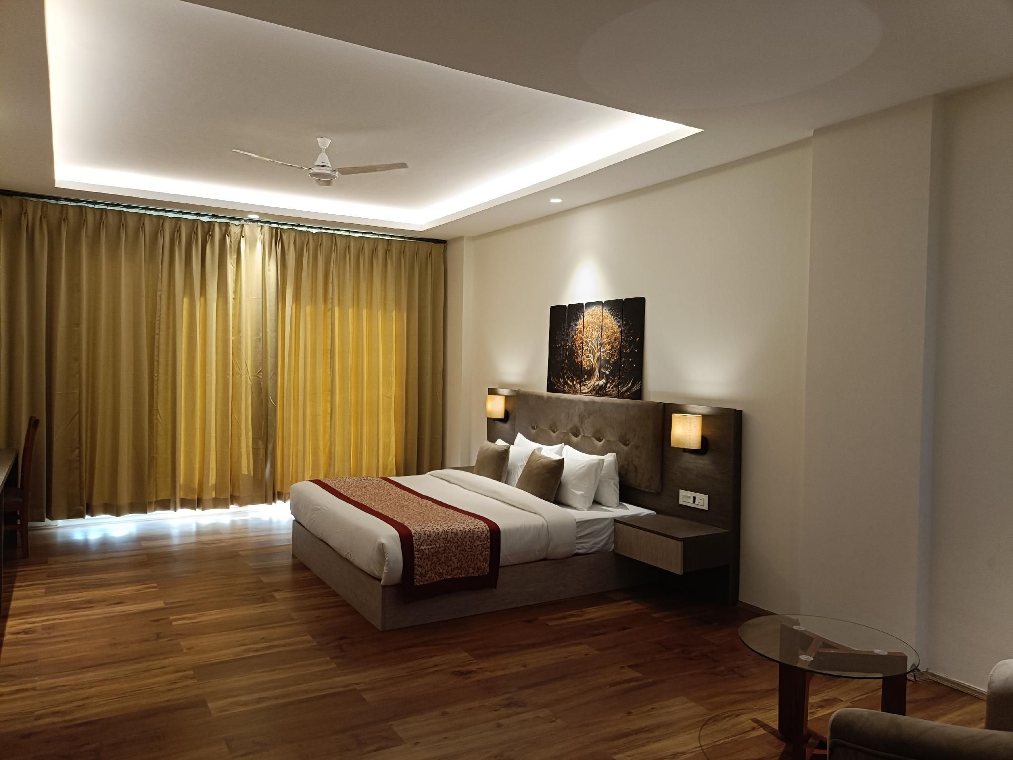 Deluxe Hill View Room