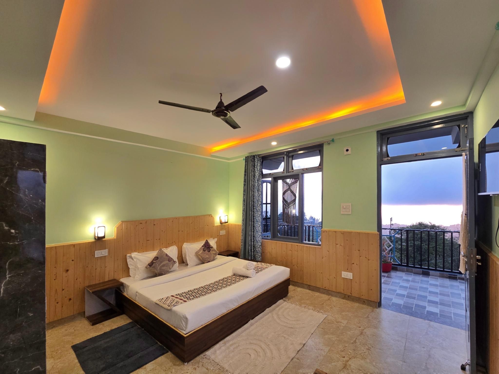 Deluxe Room with Kitchen