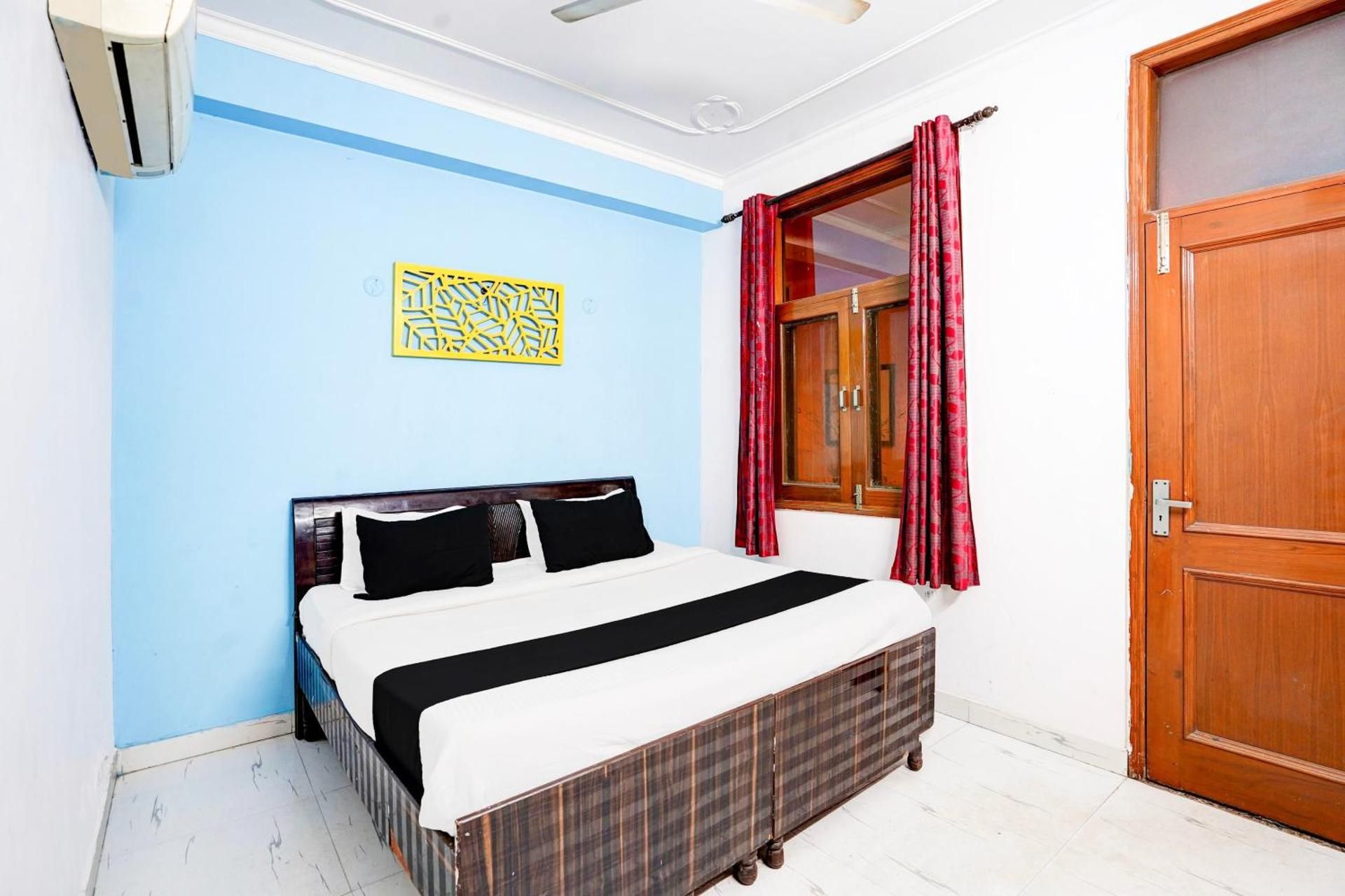 Hotel O by OYO The Swarnim Classic Double or Twin 2