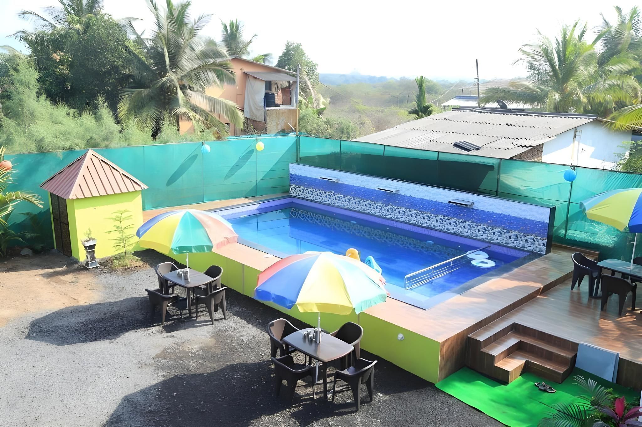 Private pool