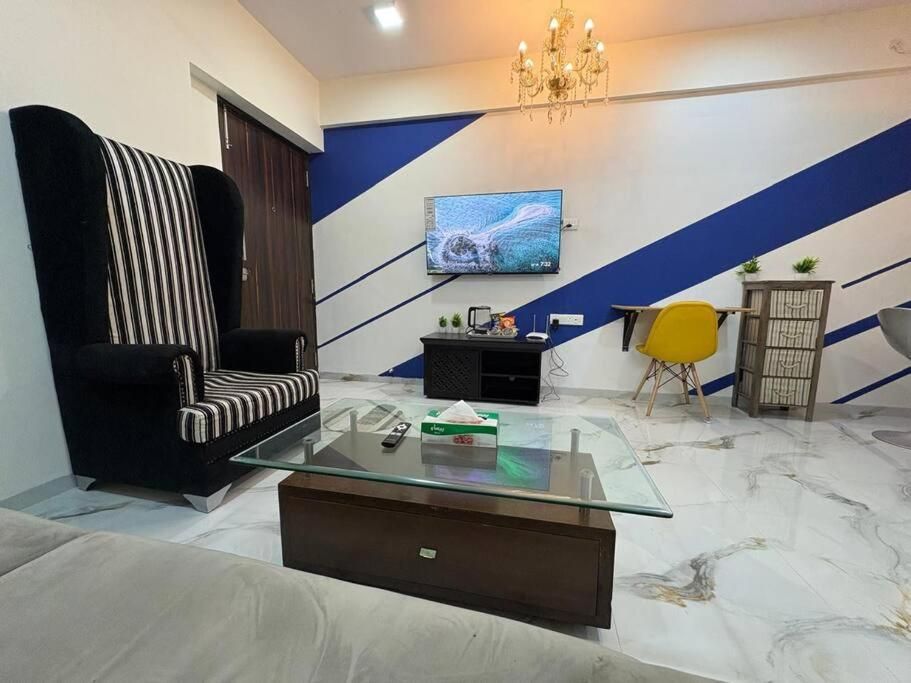 Bandra bliss-1BHK with City View in Bandra West