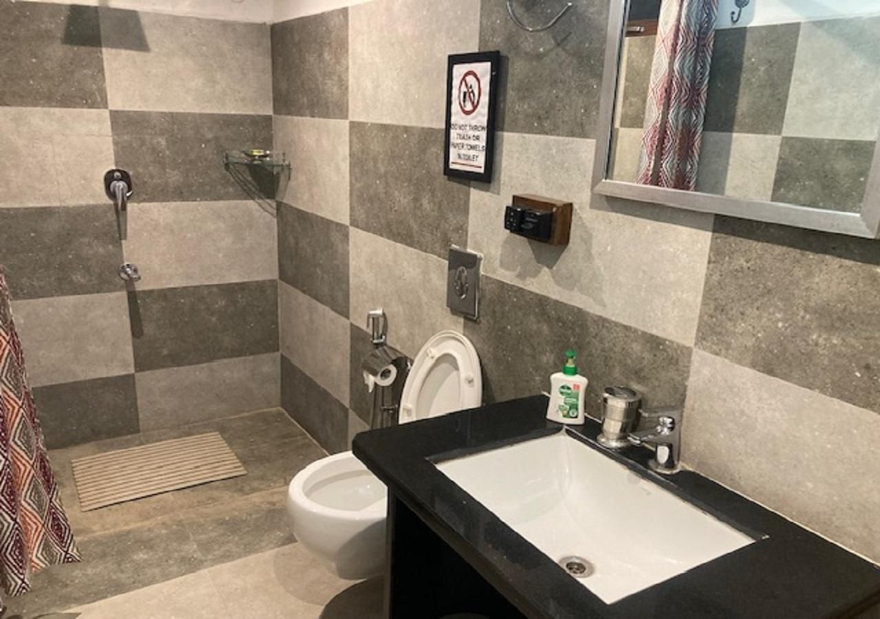 Chandera Kothi Deluxe Twin Room 2