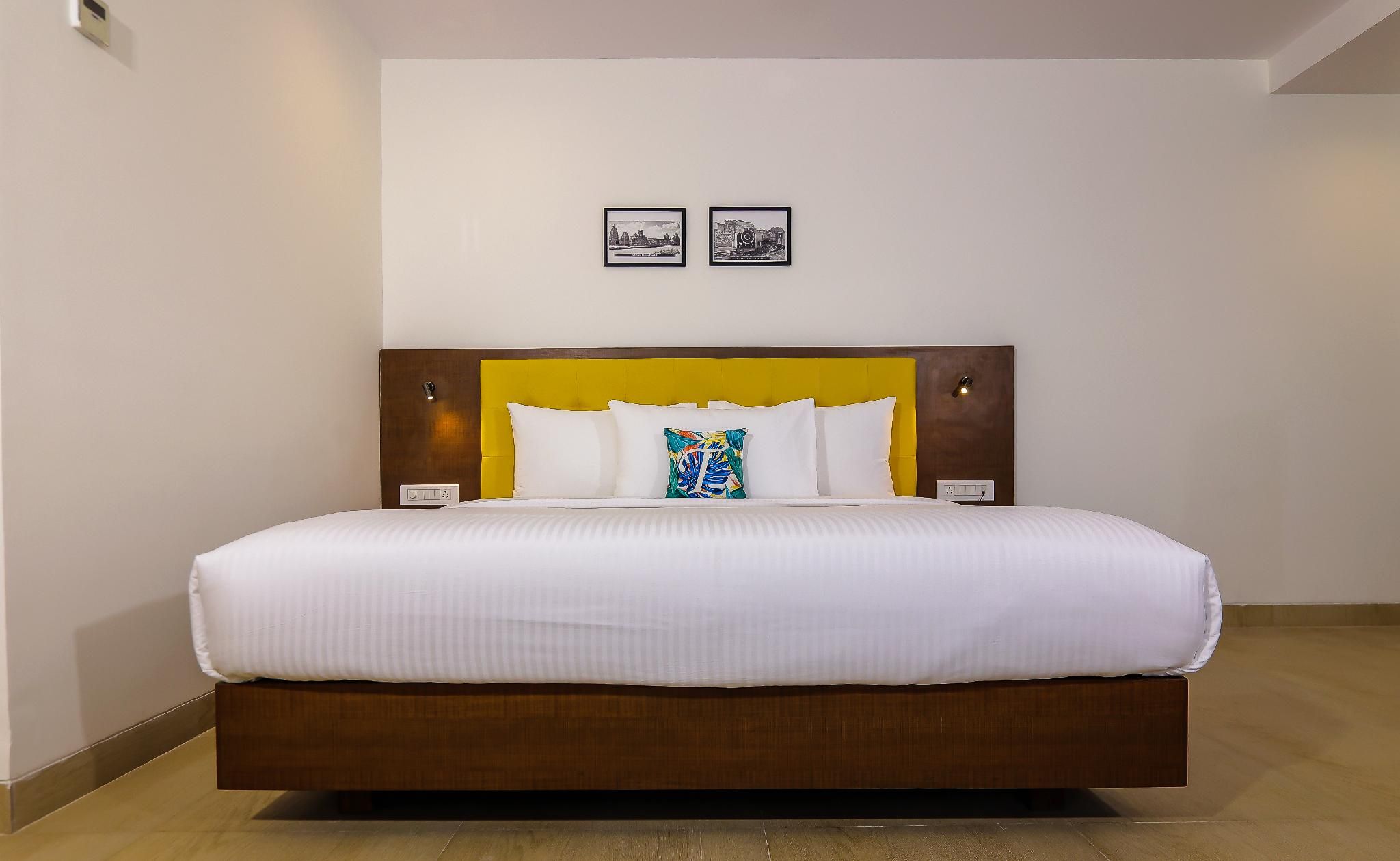 TreeHouse Vedanta Pride Deluxe King Bed Room