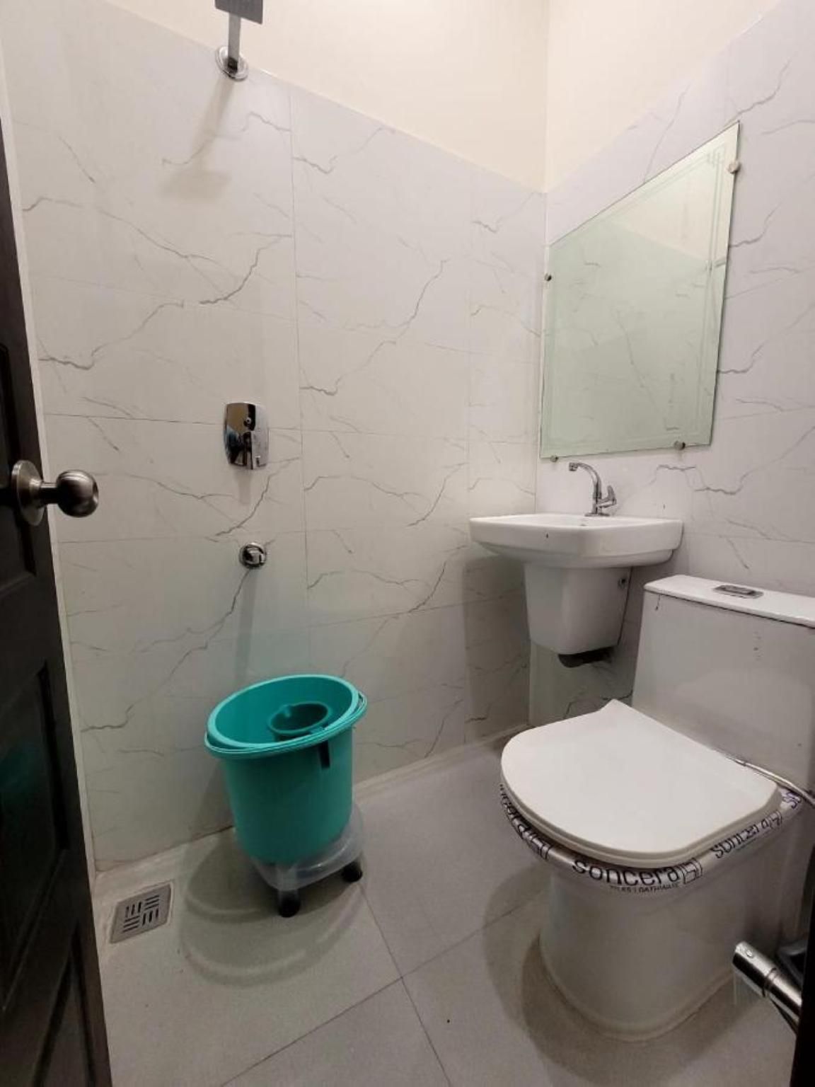 Deluxe Double Bedroom