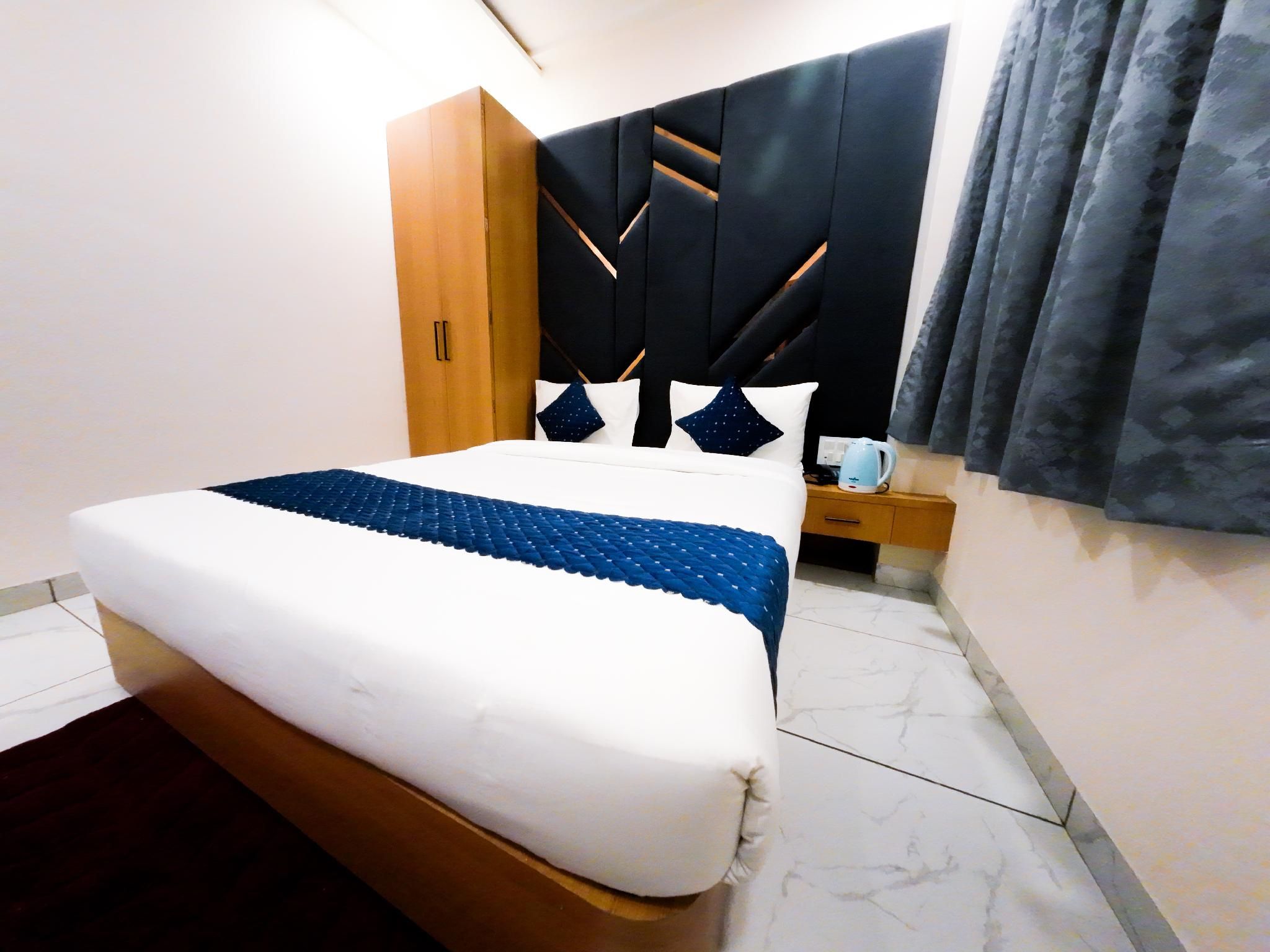 Hotel Satyam Residency Triple 3
