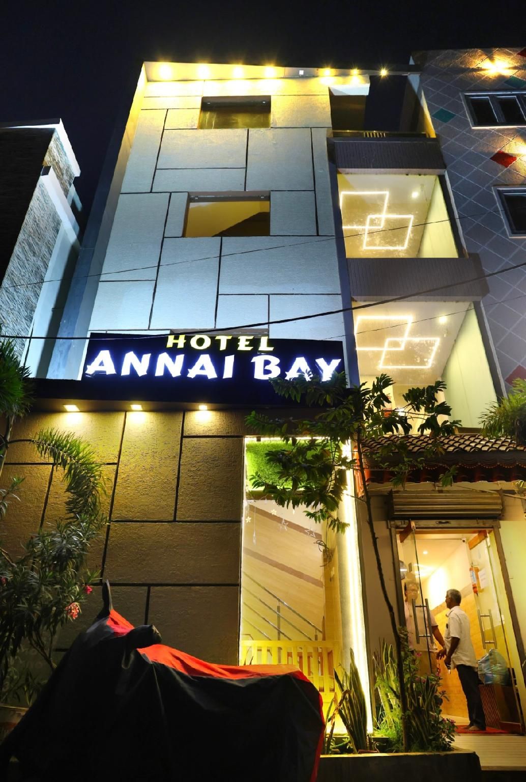 Hotel Annai bay