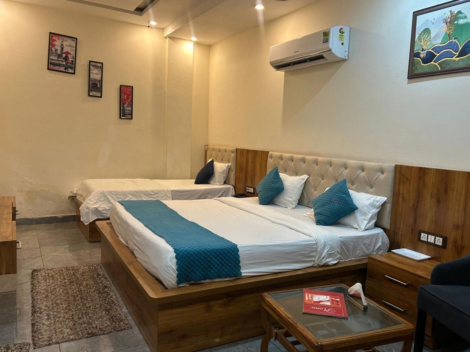 Hotel Moon Regency Triple Room 3