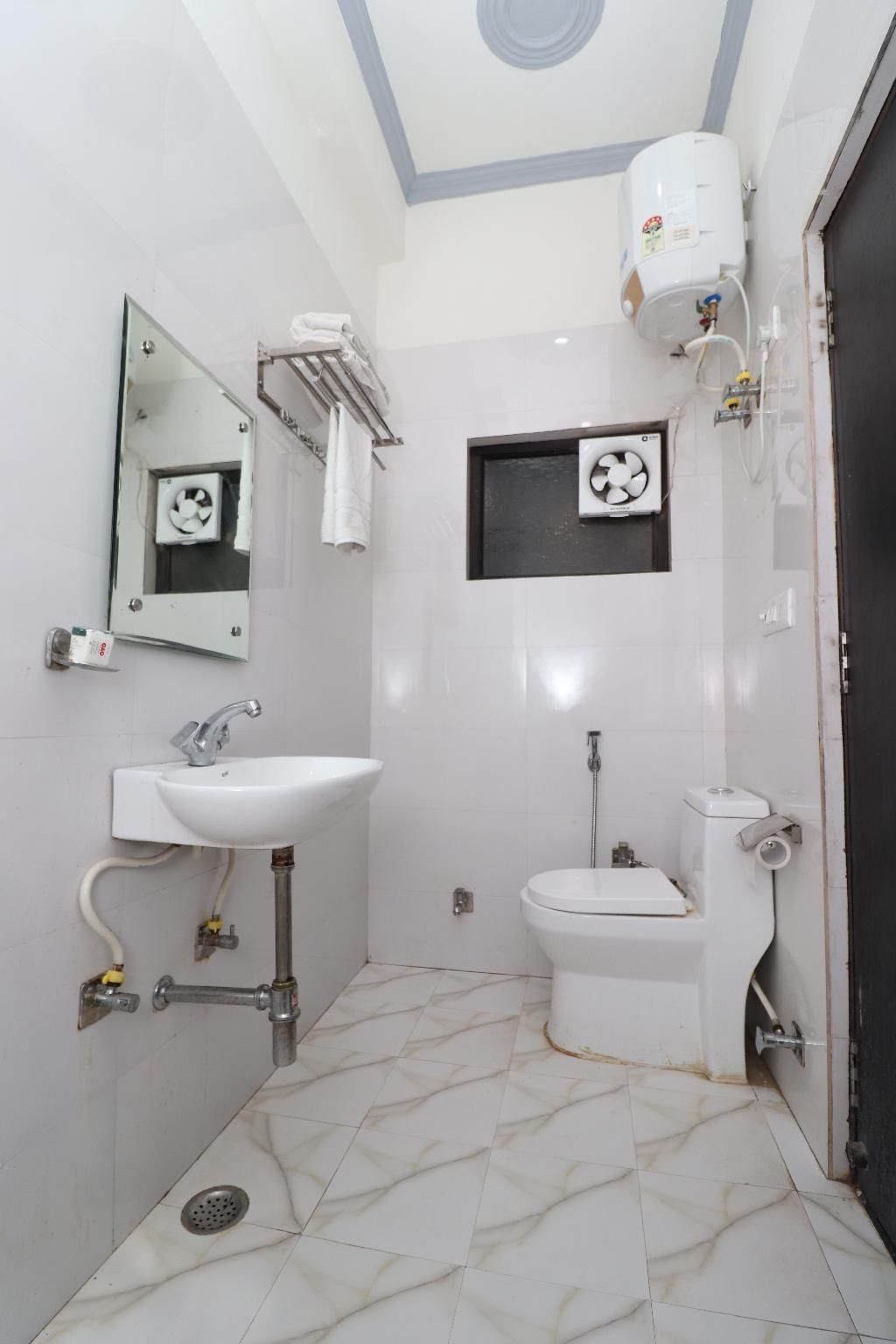 Villa Vistosa Gomti Nagar Suite Room 3