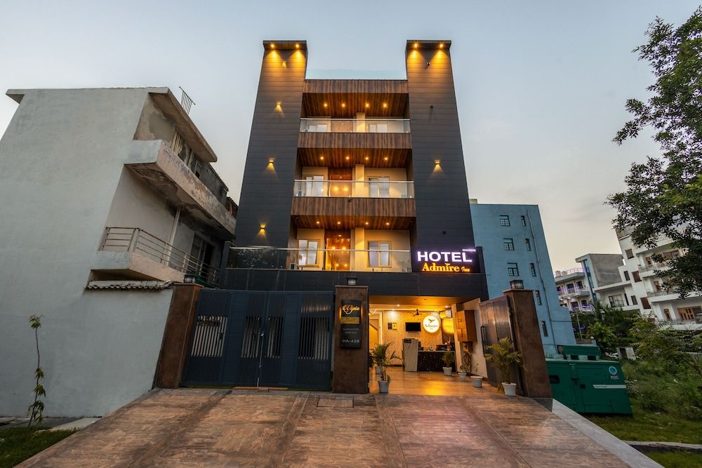 Hotel Admire Inn Sec - 104 By ASPL