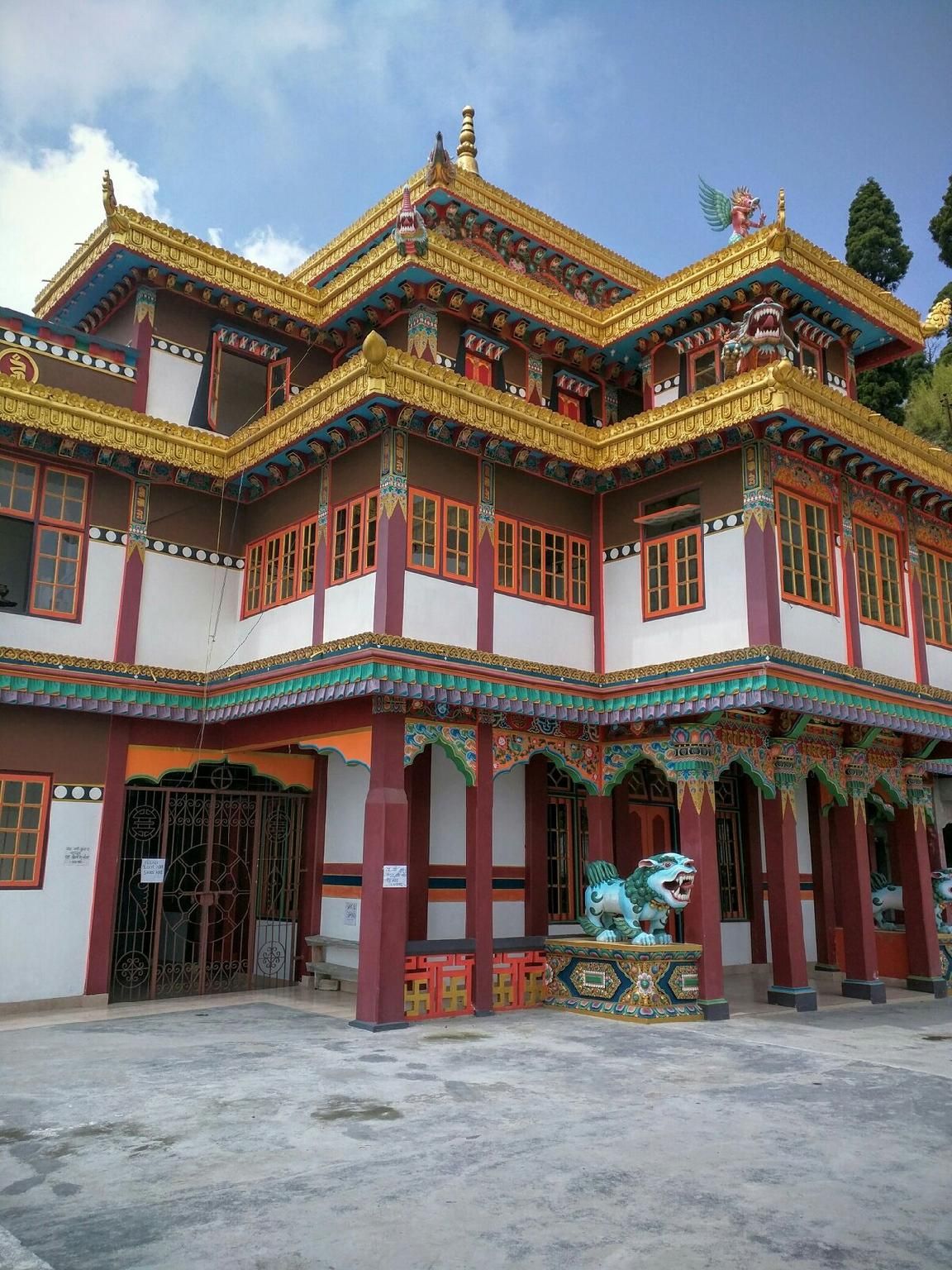 Jalapahar Houses