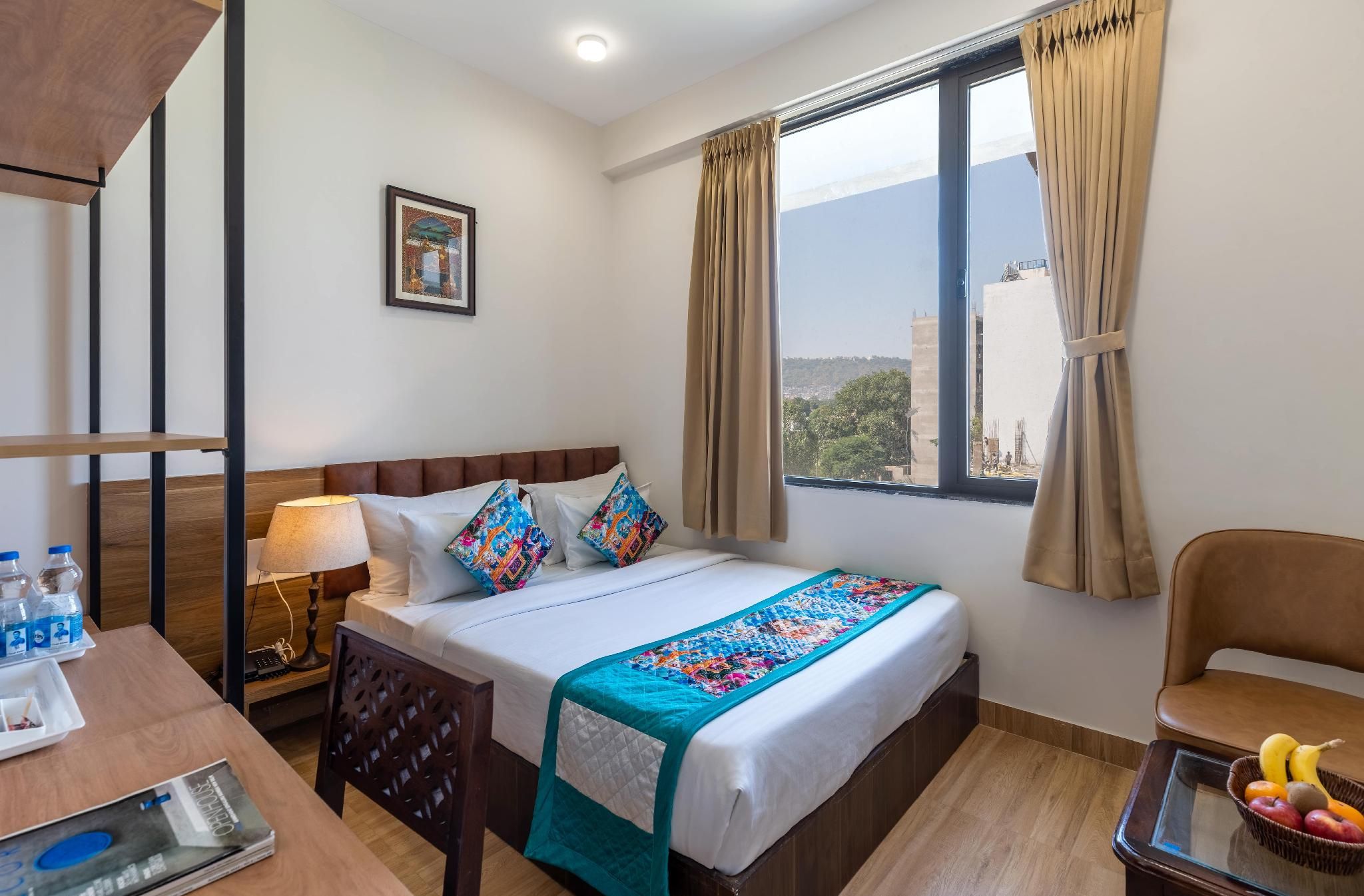 Hotel De Glance - Udaipuri Restaurant I Terrace Swimming pool I Banquet Deluxe Queen Room 2