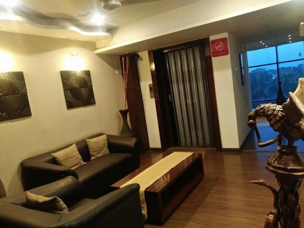 Hotel Jenish Palace Rajkot Gujarat