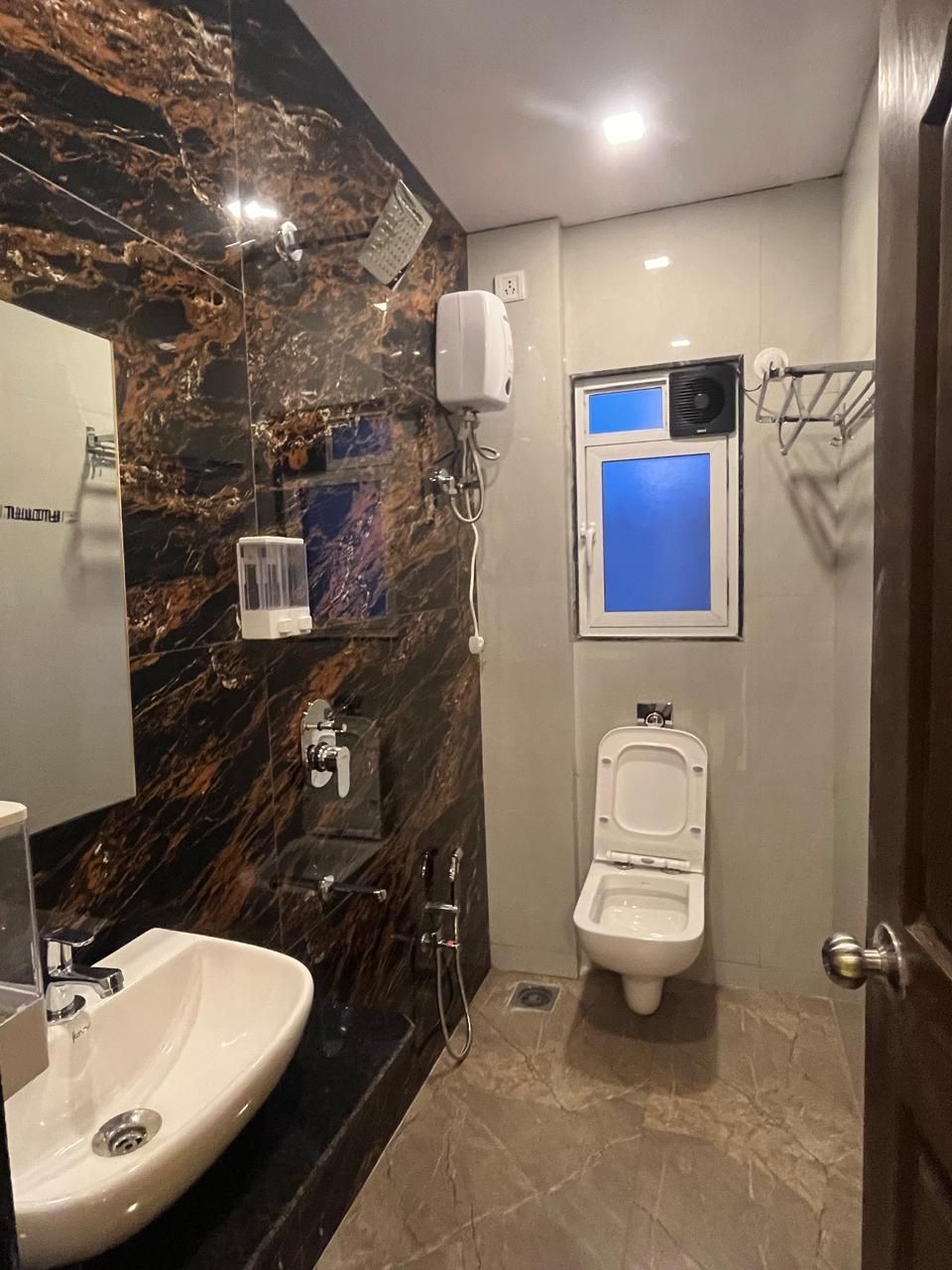 ILIF 2724 The Ocean Treat Hotel Double Room 3