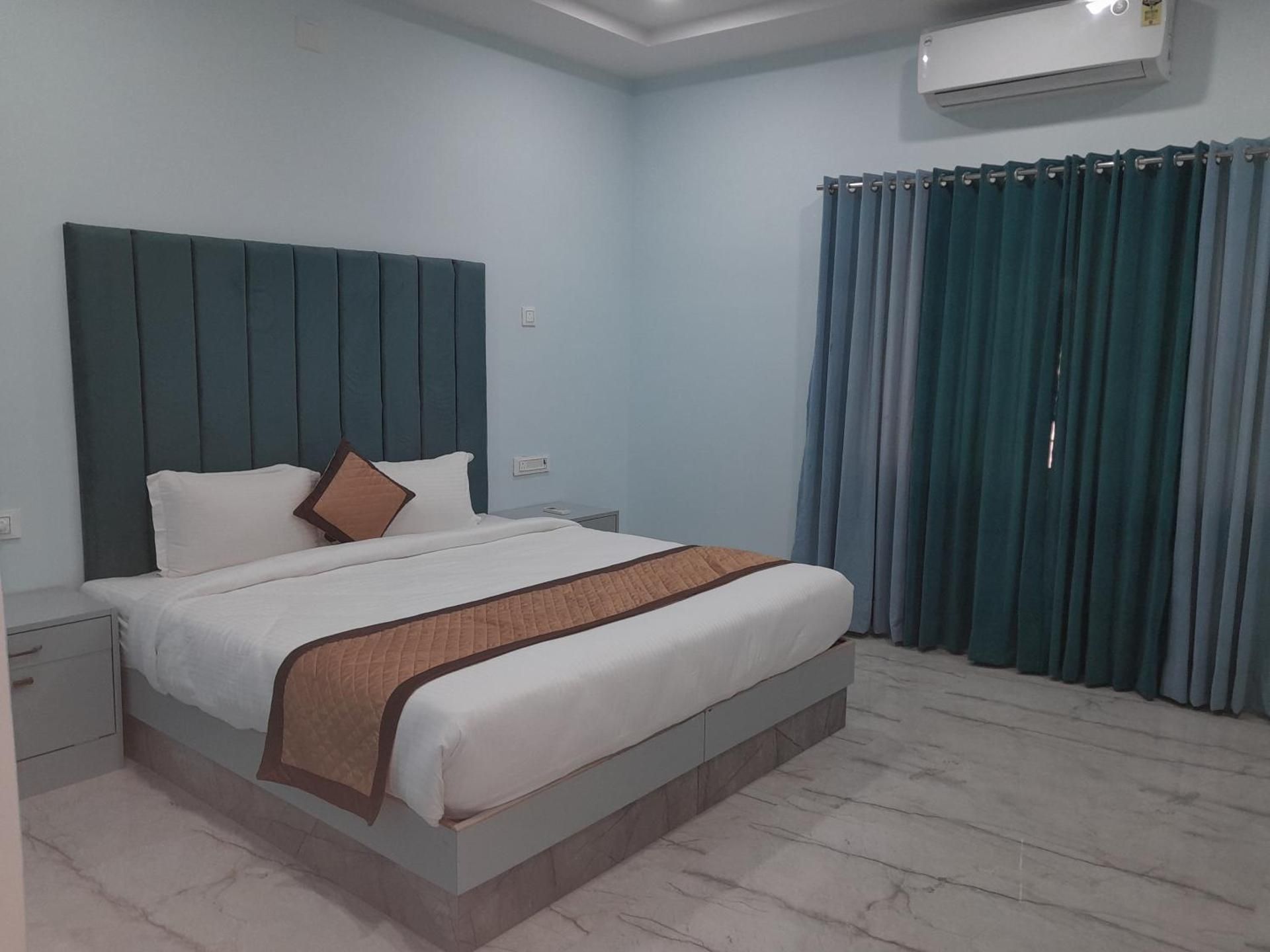 HOTEL AURA BIKANER Superior Cottage 2